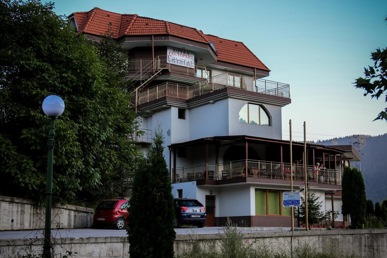 Семеен Хотел Кристал Smolyan Exteriör bild
